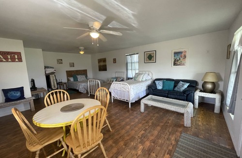 Rockport Cabin | Yellow Fishing Cottage