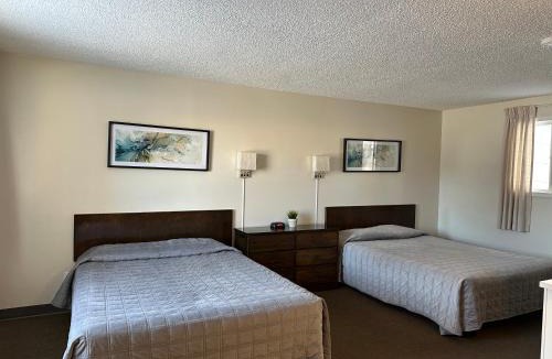 Portage La Prairie Hotel | Yellow Quill Motel