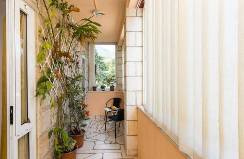 Montovjerna House | Yellow Room Guesthouse