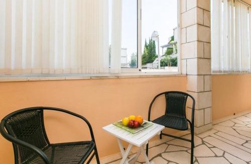 Montovjerna House | Yellow Room Guesthouse