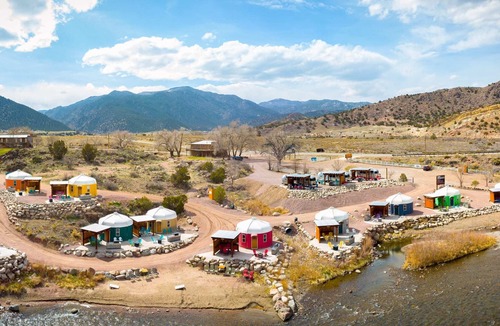 Canon City House | Yellow Sunshine Summa