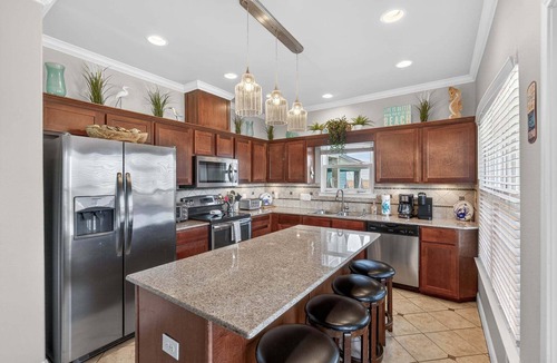 Bella Vista House | Yellowfin Inn | Ocean Views + Pet Friendly!