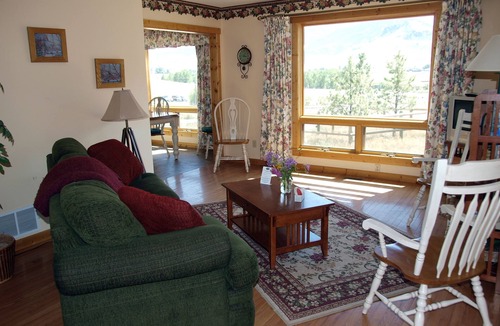 Gardiner Bed & Breakfast | Yellowstone Basin Inn