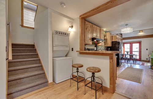 Gardiner House | Yellowstone Lodge