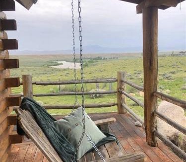 Clark House | Yellowstone River! Mountain Views!