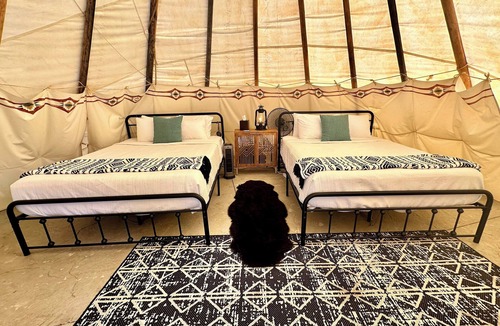Gardiner Resort | Yellowstone Tipis