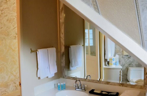 South Haven Bed & Breakfast | Yelton Manor Bed & Breakfast