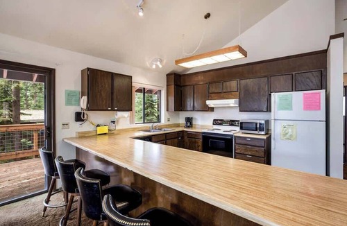 Carnelian Bay Cabin | Yemoto Cabin