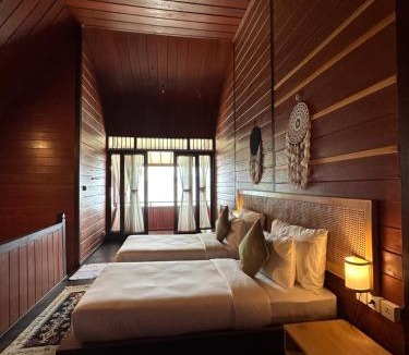 Sawinggrai Resort | Yenatar Resort