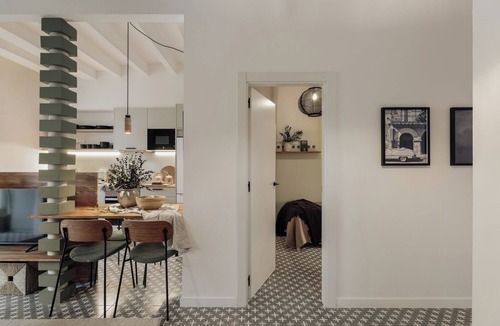 la Vila de Gracia Apartment | Yenda - 2 bedrooms and balcony in Vila de Gràcia