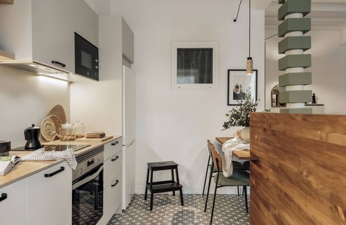 la Vila de Gracia Apartment | Yenda - 2 bedrooms and balcony in Vila de Gràcia