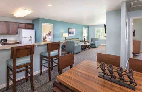Midway Resort | Yes . step out into heaven!