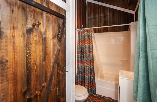 Benton Cabin | Yeti Cabin