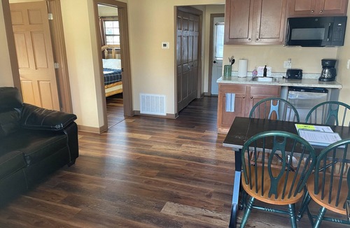 Attica Cabin | Yeti Hut Luxury Efficiency Cabin