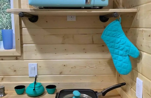 Cedar Hills Cottage | Yeti's Tree House: Where Dreams Come True