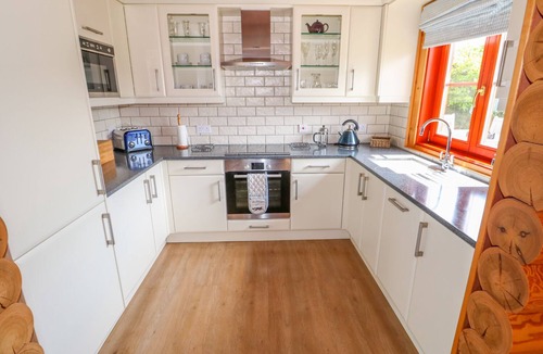 Greetham Cottage | Yew Lodge