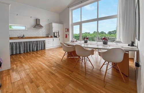 Usk Cottage | Yew Tree Barn - HW7737