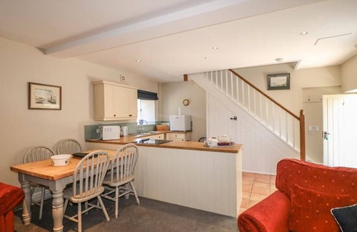Alstonfield Apartment | Yew Tree Cottage - 2 bedroom (sleeps 4)