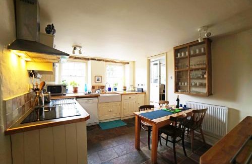 Claverton House | Yew Tree Cottage