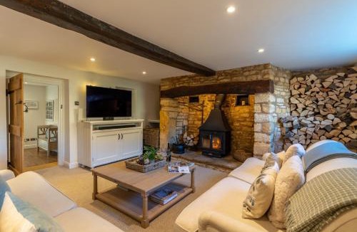 Longborough House | Yew Tree Cottage