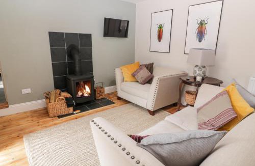 South Ferriby House | Yew Tree Cottage