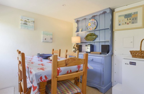Stoke Fleming Cottage | YEW TREE COTTAGE, pet friendly, with open fire in Stoke Fleming