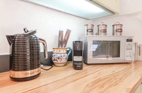 Woodbridge Cottage | YEW TREE FARM BARN AND STABLE, pet friendly in Framlingham