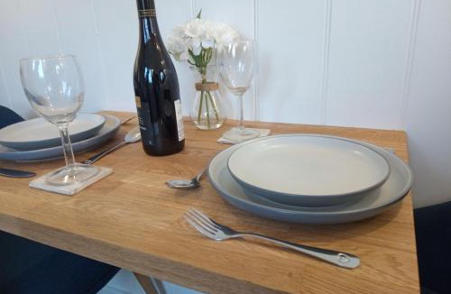 Marnhull Apartment | Yew Tree View Luxury Shepherd's Hut