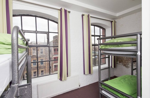 Bristol Floating Harbour Hostel | YHA Bristol - Hostel