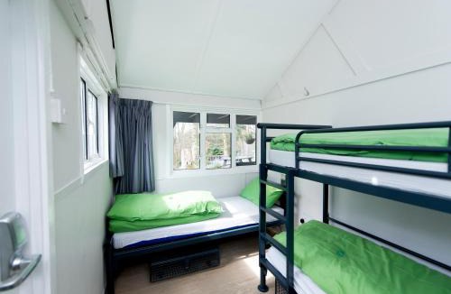 Seer Green Hostel | YHA Jordans - Partner
