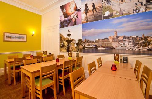 Castle Horneck Hostel | YHA Penzance