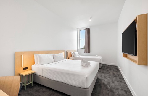 The Rocks Hostel | YHA Sydney Harbour