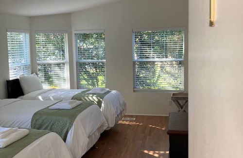 Vacaville House | Yin Ranch Creek Cottage