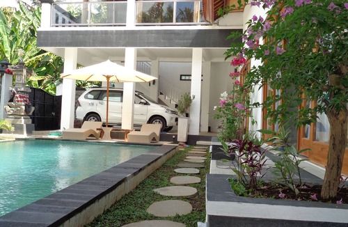 Anturan Villa | Yin Yang Private Pool Villa Lovina