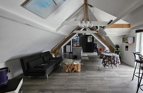 Sainte-Gemme-Moronval Apartment | yinloft