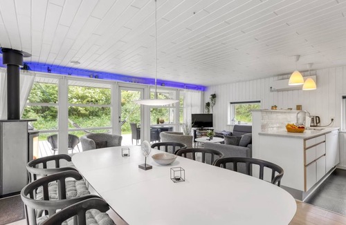 Grønhøj House | "Yngve" - 1.2km from the sea by Interhome