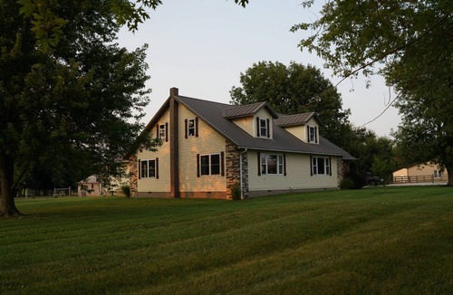 Lawrence County House | Yoder's Farmstead 4 BR 3 Bath