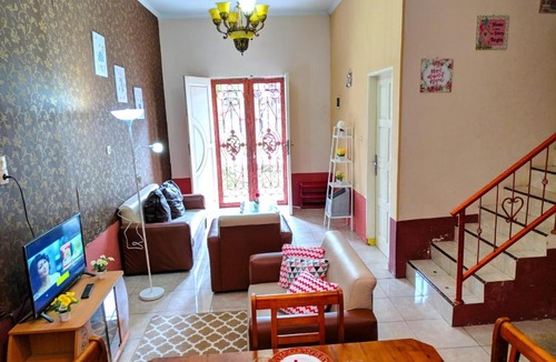 Medan House | Yoga Homestay At Taman Anggrek
