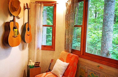 Blairsville House | Yoga & Peaceful, Elegant, Bohemian Vibes Surrounded by Forest