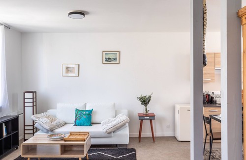 Nord-Saint-Martin Apartment | YOKOSO - Studio proche CHU avec terrasse