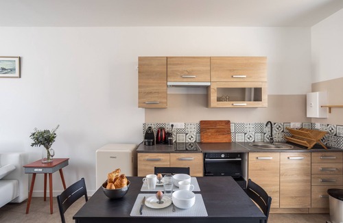 Nord-Saint-Martin Apartment | YOKOSO - Studio proche CHU avec terrasse