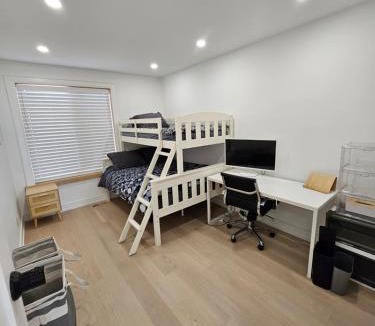 Richmond Hill Bed & Breakfast | Yolo guest house