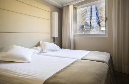 Les Escaldes Hotel | Yomo Mola Park