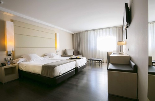 Les Escaldes Hotel | Yomo Mola Park
