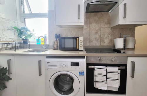 North Acton Apartment | York Road 1 Bed Apartment