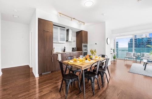 Toronto Entertainment District Apartment | York Suites Toronto