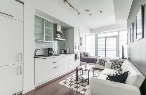 Toronto Entertainment District Apartment | York Suites Toronto