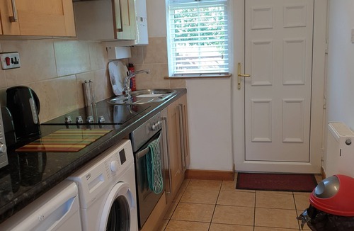 Kexby Cottage | York Two Bedroom Cottage Close to City of York Check in day Saturday