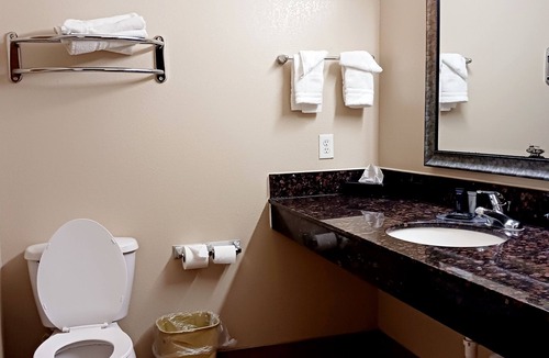 Yorktown Hotel | Yorktown Inn And Suites