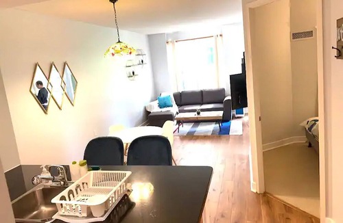 Church and Wellesley Apartment | Yorkville Bloor Suites- 2 minutes walk to Transit